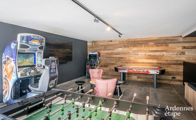 Villa de luxe Daverdisse, 10 chambres, 9 salles de bains, piscine, jacuzzi, sauna, salle de jeux, proche fort et rivire