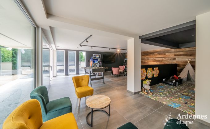 Villa de luxe Daverdisse, 10 chambres, 9 salles de bains, piscine, jacuzzi, sauna, salle de jeux, proche fort et rivire