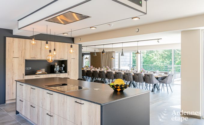 Villa de luxe Daverdisse, 10 chambres, 9 salles de bains, piscine, jacuzzi, sauna, salle de jeux, proche fort et rivire