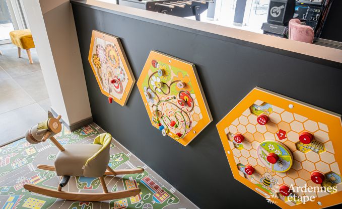 Villa de luxe Daverdisse, 10 chambres, 9 salles de bains, piscine, jacuzzi, sauna, salle de jeux, proche fort et rivire