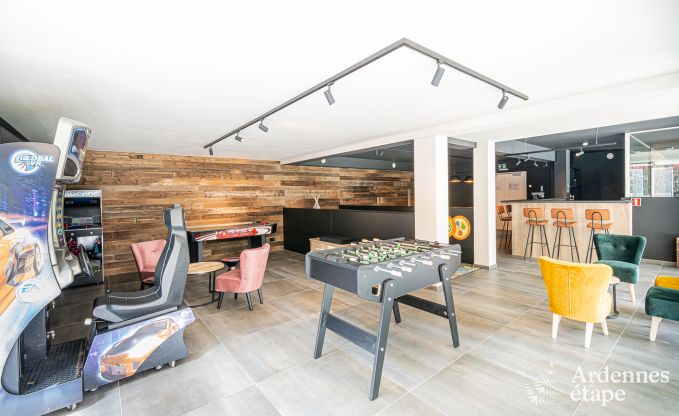 Villa de luxe Daverdisse, 10 chambres, 9 salles de bains, piscine, jacuzzi, sauna, salle de jeux, proche fort et rivire