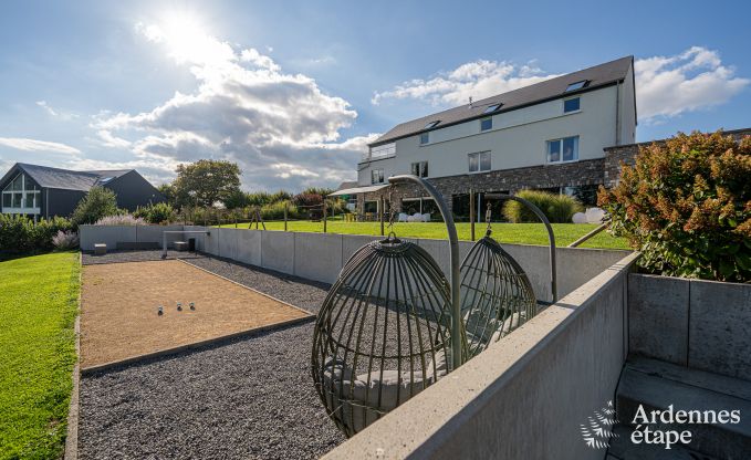 Spacieuse villa de luxe  Daverdisse pour 22 personnes avec 11 chambres, piscine intrieure, sauna et jacuzzi