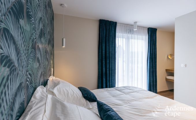 Spacieuse villa de luxe  Daverdisse pour 22 personnes avec 11 chambres, piscine intrieure, sauna et jacuzzi