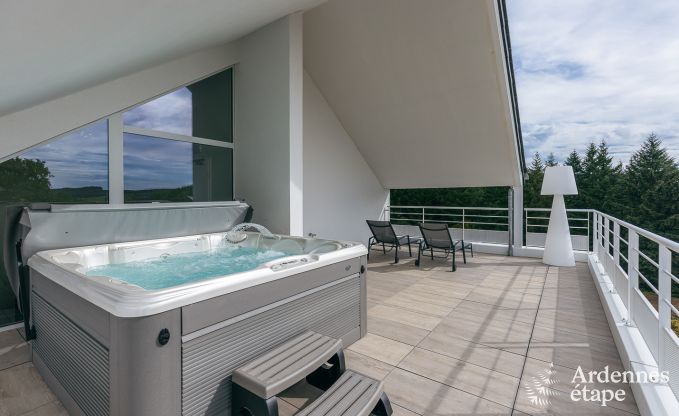 Spacieuse villa de luxe  Daverdisse pour 22 personnes avec 11 chambres, piscine intrieure, sauna et jacuzzi