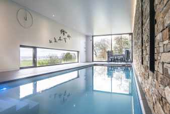 Jolie maison de vacances à louer pour 2 à 4 personnes à Dinant en Ardenne