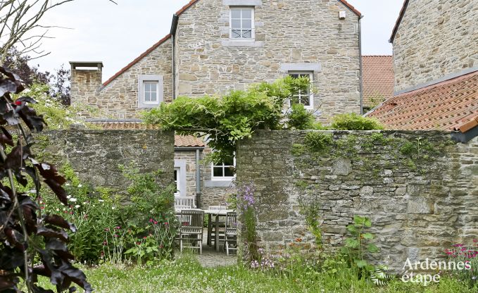 Maison de vacances � Dinant pour 26 personnes en Ardenne
