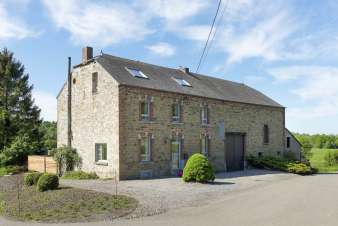 Maison de vacances avec sauna extérieur pour 8 personnes à Dinant