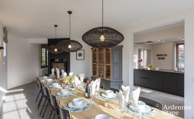 Villa de Luxe � Dinant pour 14 personnes en Ardenne