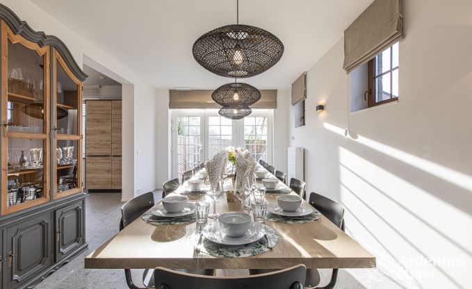 Villa de Luxe � Dinant pour 14 personnes en Ardenne