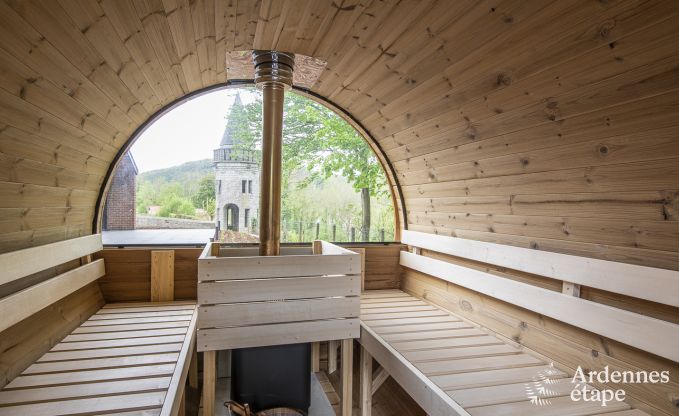 Gte insolite  Dinant pour 33 personnes en Ardenne