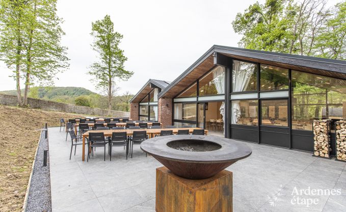 Gte insolite  Dinant pour 33 personnes en Ardenne