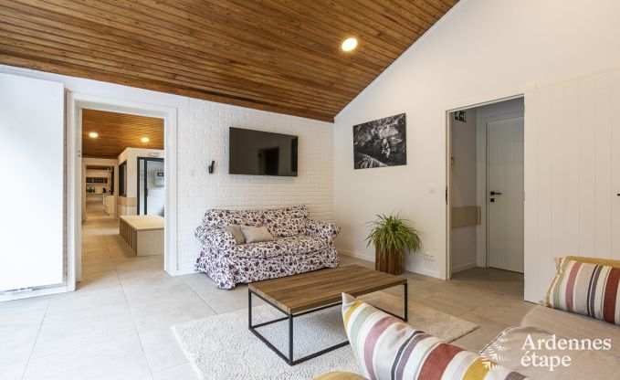 Gte insolite  Dinant pour 33 personnes en Ardenne