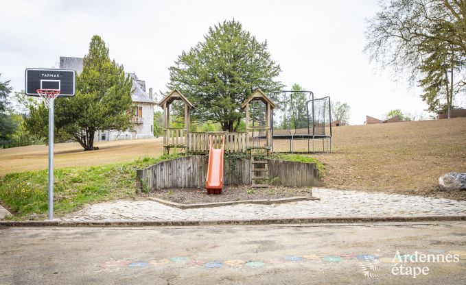Gte insolite  Dinant pour 33 personnes en Ardenne