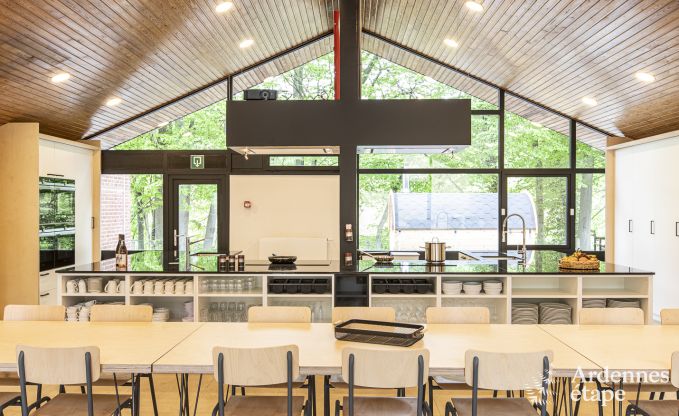 Gte insolite  Dinant pour 33 personnes en Ardenne