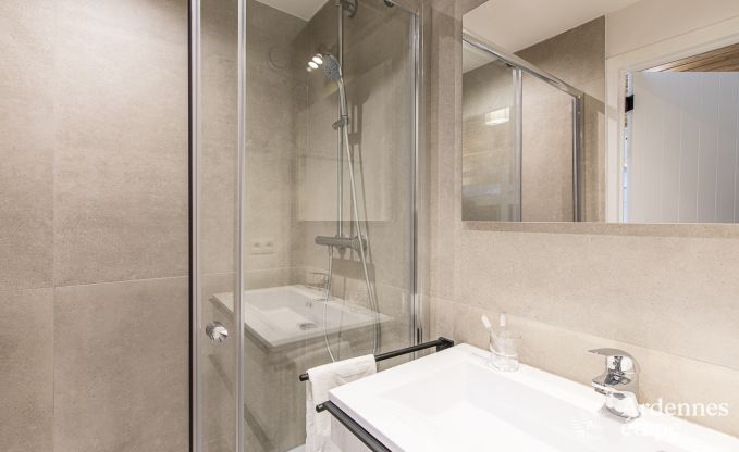 Gte insolite  Dinant pour 33 personnes en Ardenne