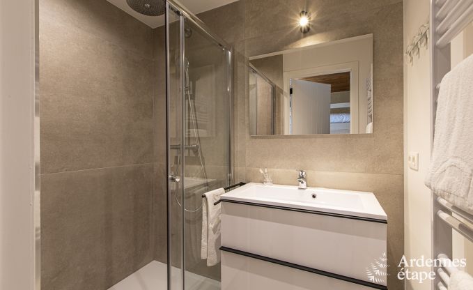 Gte insolite  Dinant pour 33 personnes en Ardenne