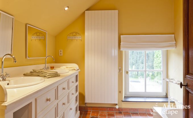 Maison de vacances � Dinant pour 14 personnes en Ardenne