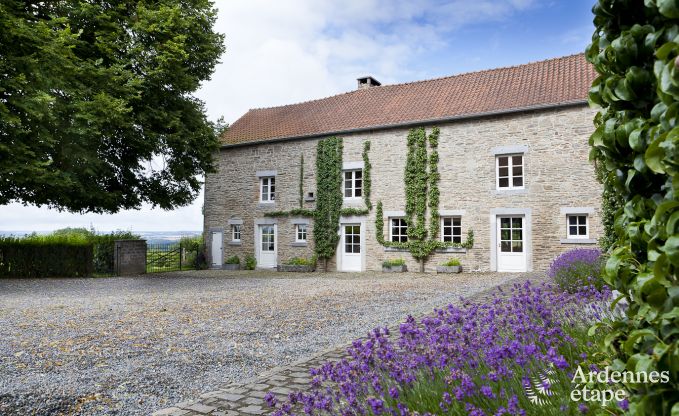 Maison de vacances � Dinant pour 26 personnes en Ardenne