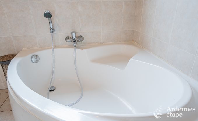 Chalet confortable et charmant pour les amoureux de la nature � Dion, Ardenne