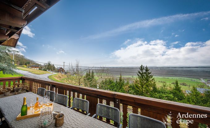 Chalet spacieux pour 14 personnes � Dion, Ardenne, 5 chambres, jardin privatif, terrasse avec vue, salle de jeux et confort optimal