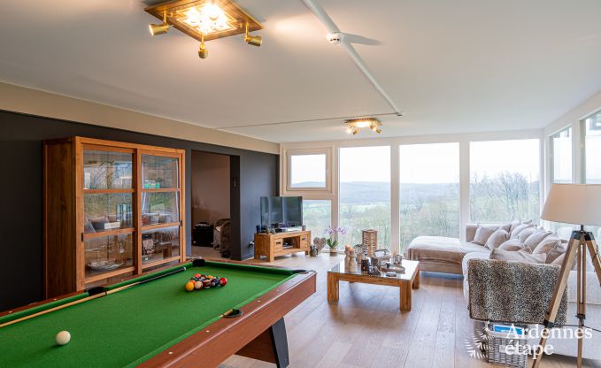 Chalet spacieux pour 14 personnes � Dion, Ardenne, 5 chambres, jardin privatif, terrasse avec vue, salle de jeux et confort optimal