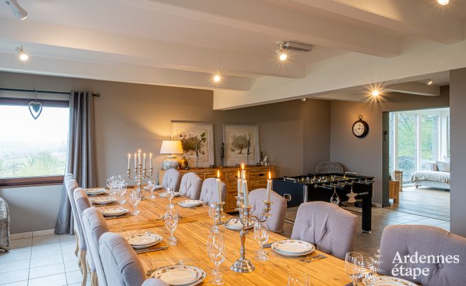Chalet spacieux pour 14 personnes � Dion, Ardenne, 5 chambres, jardin privatif, terrasse avec vue, salle de jeux et confort optimal