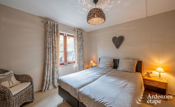 Chalet spacieux pour 14 personnes � Dion, Ardenne, 5 chambres, jardin privatif, terrasse avec vue, salle de jeux et confort optimal