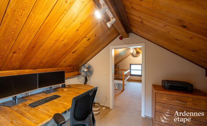 Chalet spacieux pour 14 personnes � Dion, Ardenne, 5 chambres, jardin privatif, terrasse avec vue, salle de jeux et confort optimal