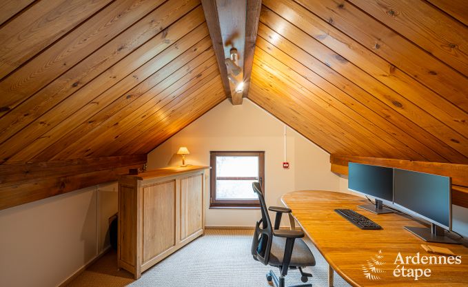 Chalet spacieux pour 14 personnes � Dion, Ardenne, 5 chambres, jardin privatif, terrasse avec vue, salle de jeux et confort optimal