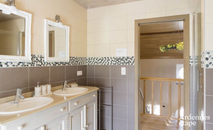 Maison de vacances � Doische (Dinant) pour 8 personnes en Ardenne