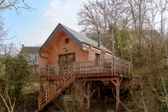Chalet unique et chaleureux pour 2 à Doische avec poêle à bois et terrasse