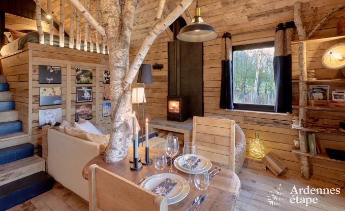 Chalet romantique Doische : fait main, po�le � bois, jardin priv�, convient pour 2 personnes