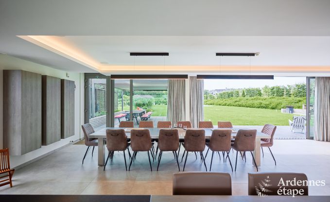 Maison de vacances  Doische : sjour confortable pour 19 personnes avec salle de jeux, jardin priv et proche de Dinant