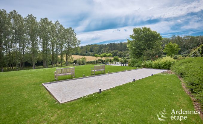 Maison de vacances  Doische : sjour confortable pour 19 personnes avec salle de jeux, jardin priv et proche de Dinant