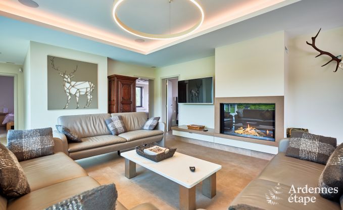 Maison de vacances  Doische : sjour confortable pour 19 personnes avec salle de jeux, jardin priv et proche de Dinant