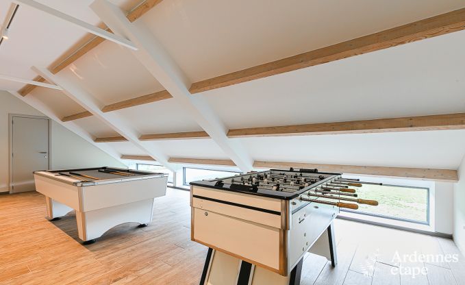 Maison de vacances  Doische : sjour confortable pour 19 personnes avec salle de jeux, jardin priv et proche de Dinant