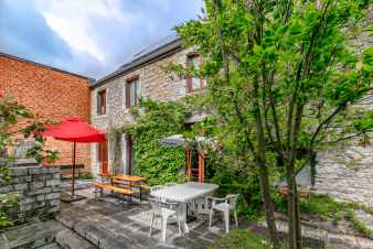 Jolie maison de vacances à Doische pour 9 p. en Ardenne
