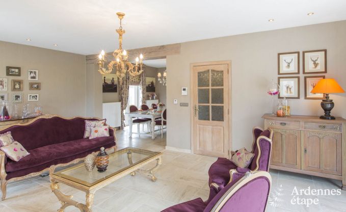 Villa de luxe pour 8 personnes � Doische : cabine infrarouge, jacuzzi, cassette � bois, �tang et jardin priv�