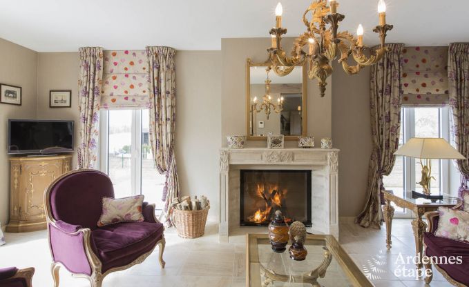 Villa de luxe pour 8 personnes � Doische : cabine infrarouge, jacuzzi, cassette � bois, �tang et jardin priv�