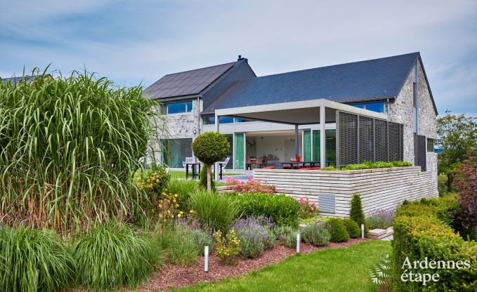 Maison de vacances  Doische : sjour confortable pour 19 personnes avec salle de jeux, jardin priv et proche de Dinant