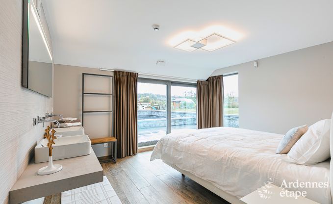 Maison de vacances  Doische : sjour confortable pour 19 personnes avec salle de jeux, jardin priv et proche de Dinant