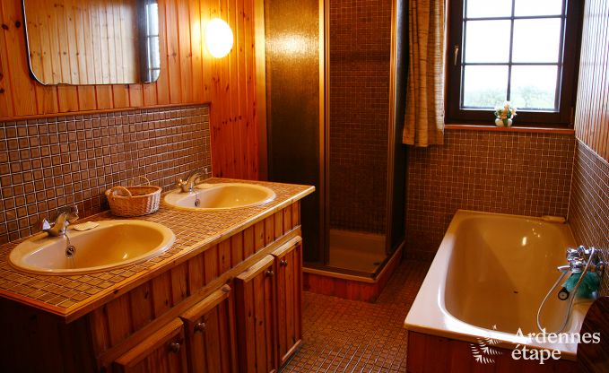 Maison de vacances � Durbuy (Izier) pour 12 personnes en Ardenne