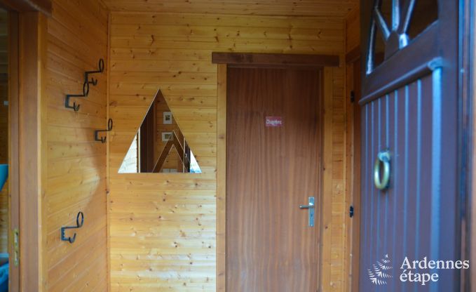 Chaleureux chalet en bois à Durbuy pour 6/8 personnes en Ardenne