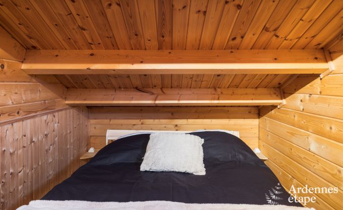 Grande maison de vacances prs de Durbuy pour 9 personnes avec jacuzzi couvert, jardin cltur et espace de jeux