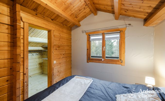 Grande maison de vacances prs de Durbuy pour 9 personnes avec jacuzzi couvert, jardin cltur et espace de jeux