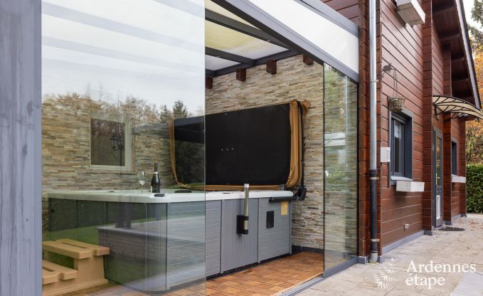 Grande maison de vacances prs de Durbuy pour 9 personnes avec jacuzzi couvert, jardin cltur et espace de jeux