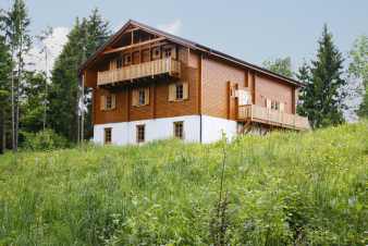 Chalet de vacances rustique avec sauna pour 24 pers. à louer à Durbuy