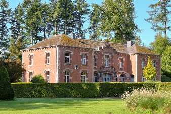 Charmante maison de vacances dans les dépendances d'un château à Durbuy