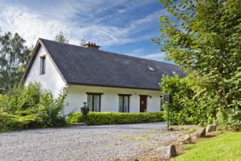 Gte avec espace wellness pour 10 personnes  Durbuy