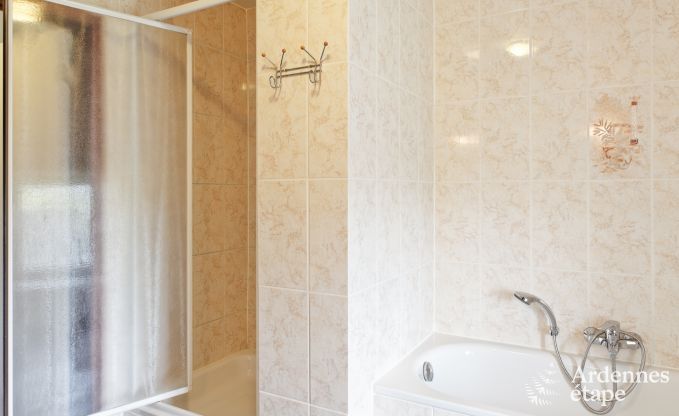 Maison de vacances spacieuse � Durbuy : h�bergement pour 26 personnes avec �quipements modernes en Ardenne